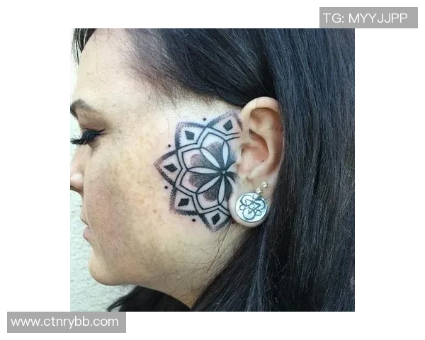 足球明星的笑脸纹身背后故事揭示了他们的奋斗与梦想